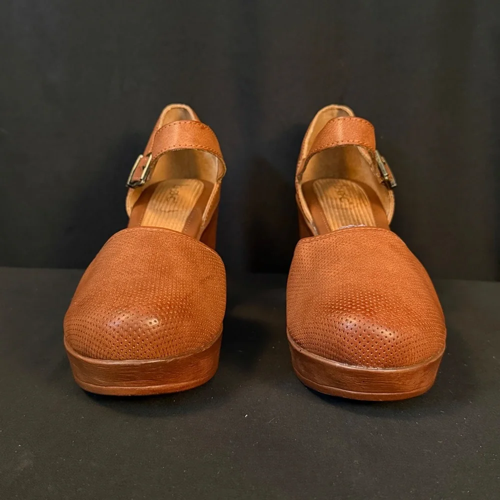 B.O.C. Born Concept Gia Mary Jane Platform Heels Perforated Congac BC0011816 10M